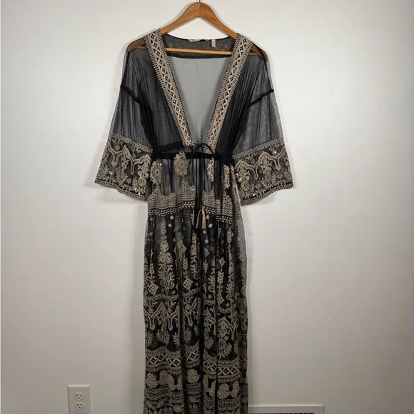 Soft Surroundings Sheer Lace Embroidered Kimono Robe‎ Coverup Gown - Picture 2 of 7